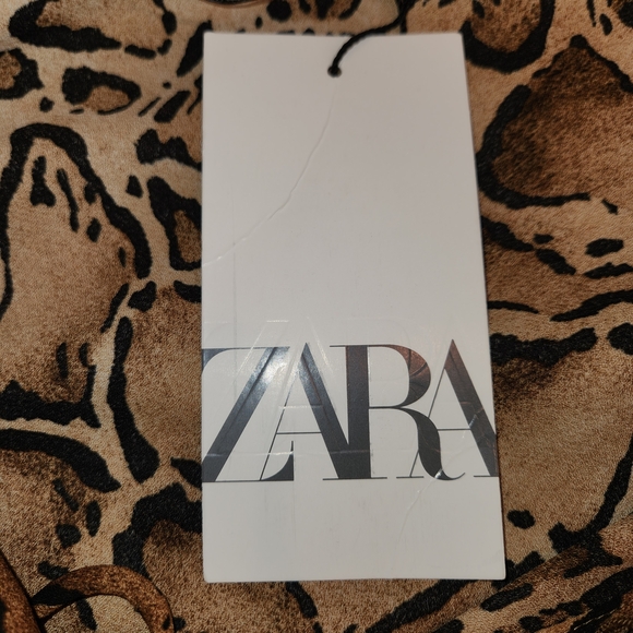 NWT Zara Animal Print Lace Up Front Ruffle Top Size L Long Sleeves Black/Brown - Picture 11 of 16